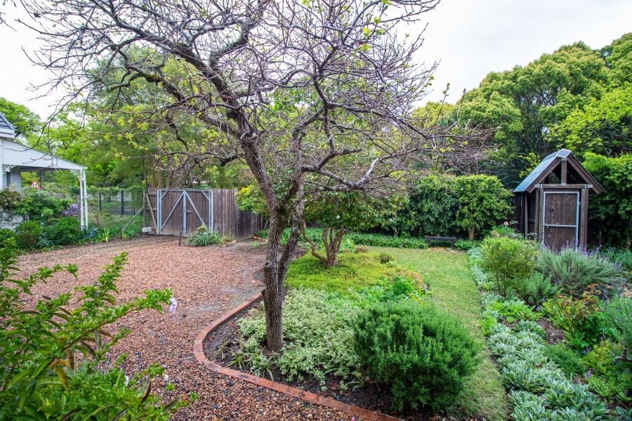 5 Bedroom Property for Sale in Mostertsdrift Western Cape